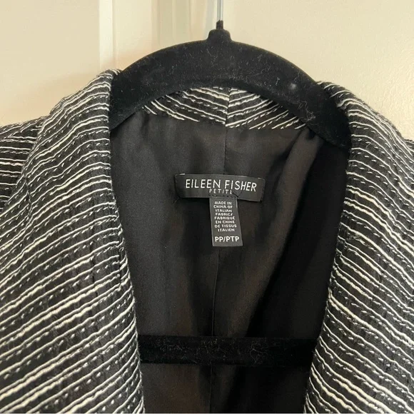 Eileen Fisher Linen Blazer, PP - Picture 3 of 5